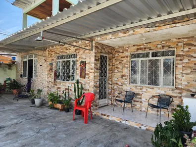 Casa com 6 Quartos à venda, 230m² no São Vicente, Belford Roxo