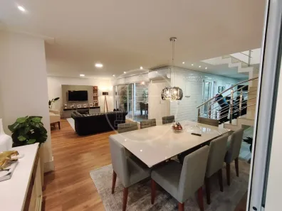 Sobrado com 4 Quartos à venda, 210m² no Interlagos, São Paulo