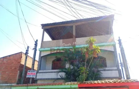 Casa com 2 Quartos para alugar, 180m² no Paraíso, São Gonçalo