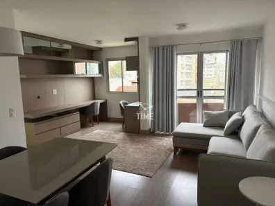 Apartamento com 2 Quartos para alugar, 75m² no Cabral, Curitiba