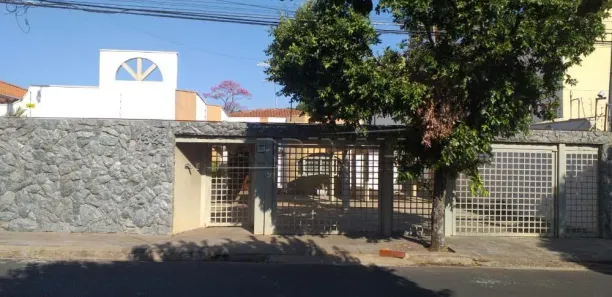 Casa com 3 Quartos à venda, 364m² no Centro, Araraquara