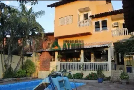 Casa com 3 Quartos à venda, 300m² no Brasília, Ibiporã