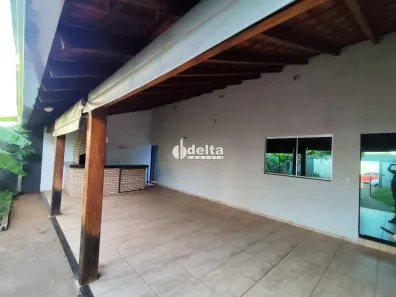 Casa com 2 Quartos à venda, 100m² no Jardim Patrícia, Uberlândia