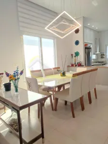 Casa de Condomínio com 3 Quartos à venda, 220m² no Cézar de Souza, Mogi das Cruzes