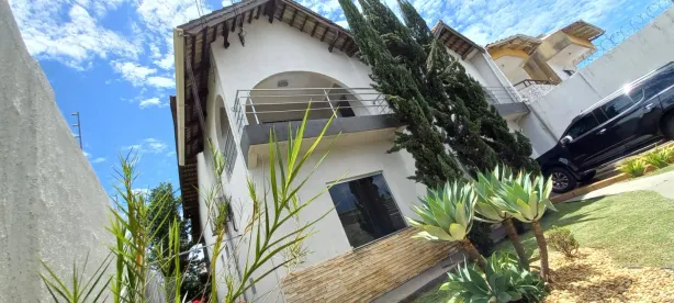 Casa com 4 Quartos à venda, 350m² no Vila Rosa, Goiânia