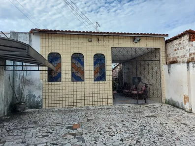 Casa com 3 Quartos à venda, 150m² no Parangaba, Fortaleza
