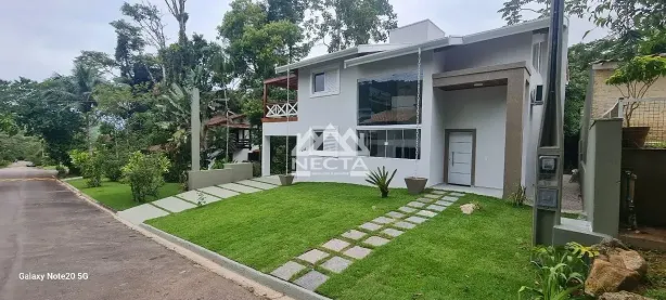 Sobrado com 3 Quartos à venda, 200m² no Park Imperial, Caraguatatuba