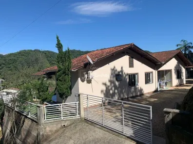 Casa com 5 Quartos à venda, 140m² no São Pedro, Brusque