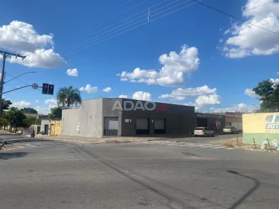 Ponto Comercial à venda, 330m² no Vila Abajá, Goiânia