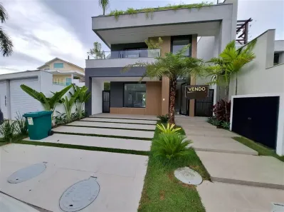 Casa de Condomínio com 5 Quartos para venda ou aluguel, 450m² no Recreio dos Bandeirantes, Rio de Janeiro
