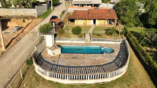Fazenda/Sítio com 3 Quartos à venda, 1000m² no , Mairinque