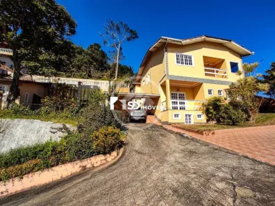 Casa de Condomínio com 4 Quartos à venda, 368m² no Pimenteiras, Teresópolis