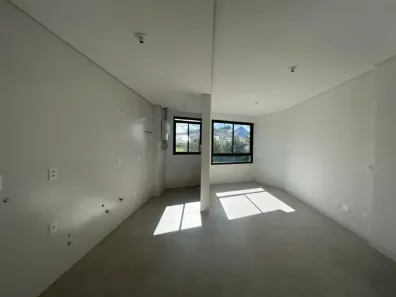 Apartamento com 2 Quartos à venda, 65m² no Carvoeira, Florianópolis