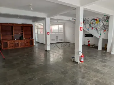 Prédio Comercial com 1 Quarto para alugar, 194m² no Parque Itamarati, Jacareí