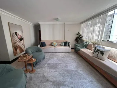 Apartamento com 4 Quartos para alugar, 120m² no Setor Bueno, Goiânia