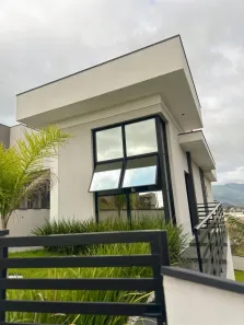 Sobrado com 3 Quartos à venda, 90m² no Alto Aririú, Palhoça