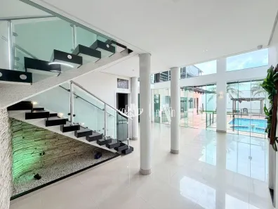 Casa com 4 Quartos à venda, 400m² no Tucano, Londrina