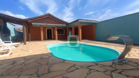 Casa com 4 Quartos à venda, 174m² no Centro, São Bento do Sapucaí