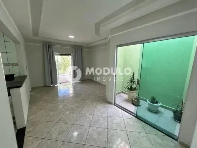 Casa com 3 Quartos à venda, 176m² no Jardim Patrícia, Uberlândia