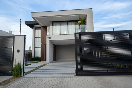 Casa com 4 Quartos à venda, 311m² no Cidade Industrial, Curitiba