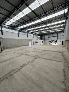 Galpão/Depósito/Armazém para alugar, 500m² no Parque João Ramalho, Santo André