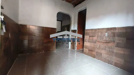 Casa com 1 Quarto para alugar, 30m² no Industrial, Contagem