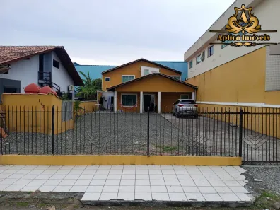 Casa com 4 Quartos à venda, 220m² no São Domingos, Navegantes