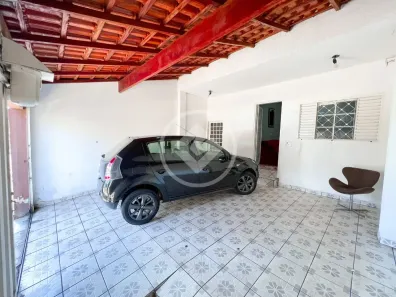 Sobrado com 3 Quartos à venda, 220m² no Morada da Colina, Uberlândia