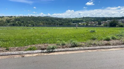 Lote/Terreno à venda, 300m² no Condomínio Solar Itália, Senador Canedo