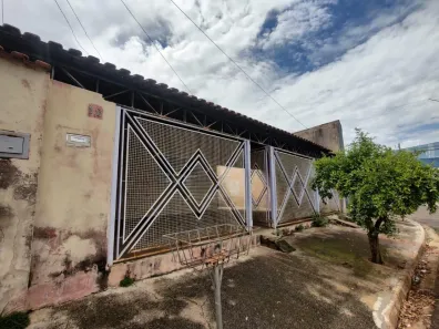 Casa com 2 Quartos à venda, 100m² no Núcleo Habitacional José Teruel Martinez, Marília