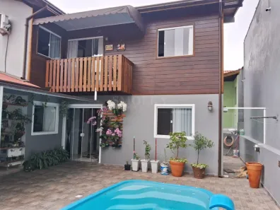 Casa com 5 Quartos à venda, 300m² no Barreiros, São José