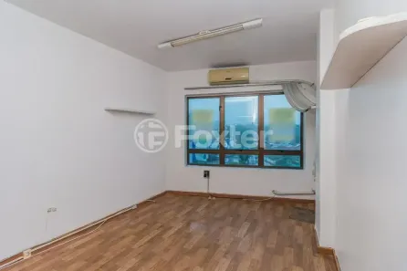 Sala Comercial à venda, 22m² no Passo da Areia, Porto Alegre
