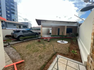 Casa com 4 Quartos à venda, 261m² no Capim Macio, Natal