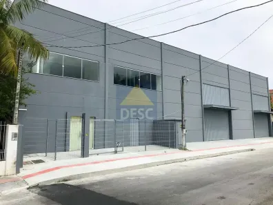 Galpão/Depósito/Armazém para alugar, 915m² no Vila Real, Balneário Camboriú