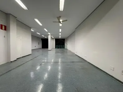 Ponto Comercial para alugar, 201m² no Carlos Prates, Belo Horizonte
