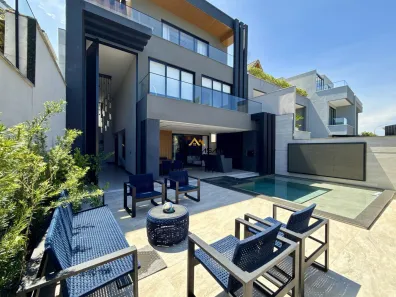Casa de Condomínio com 6 Quartos à venda, 540m² no Recreio dos Bandeirantes, Rio de Janeiro