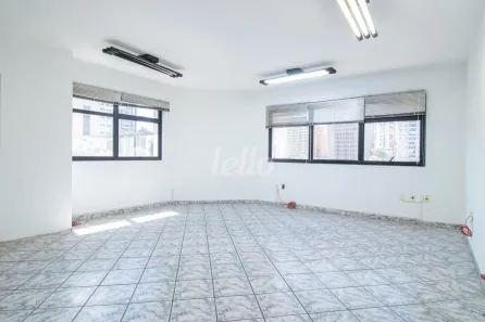 Sala Comercial para alugar, 44m² no Bosque da Saúde, São Paulo