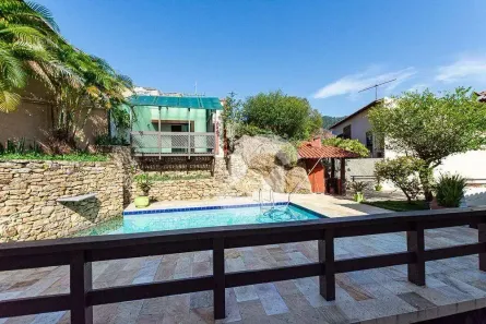 Casa com 4 Quartos à venda, 394m² no São Francisco, Niterói