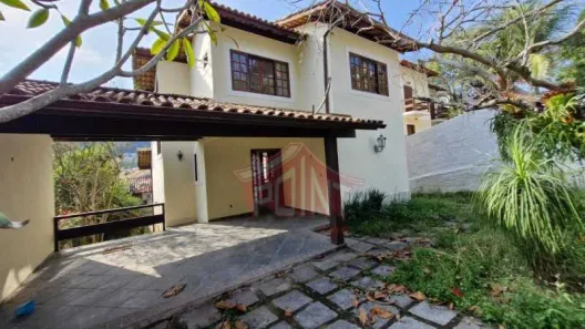 Casa com 3 Quartos à venda, 180m² no Piratininga, Niterói