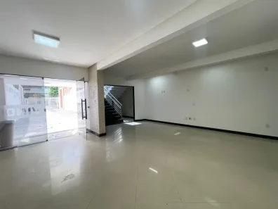 com 12 Quartos para alugar, 430m² no Umarizal, Belém