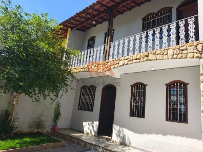 Casa com 3 Quartos à venda, 120m² no Serrano, Belo Horizonte
