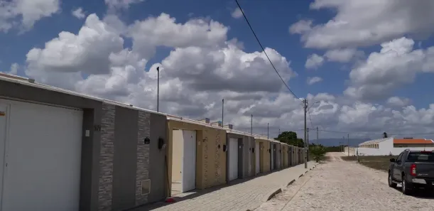 Casa com 2 Quartos à venda, 86m² no Centro, Horizonte