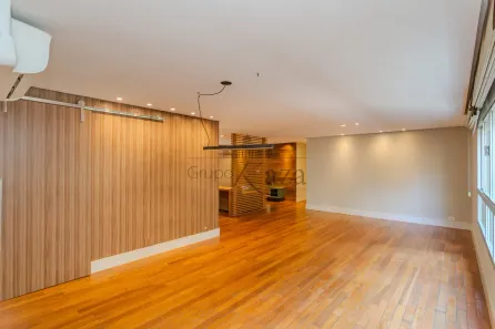 Apartamento com 3 Quartos à venda, 156m² no Cerqueira César, São Paulo