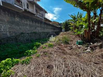 Lote/Terreno à venda, 330m² no Roçado, São José
