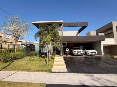 Casa de Condomínio com 3 Quartos à venda, 165m² no Parqville Pinheiros, Aparecida de Goiânia