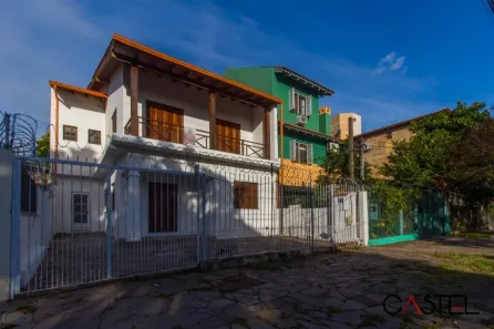 Casa com 3 Quartos à venda, 277m² no Camaquã, Porto Alegre