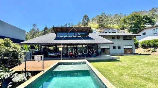 Casa de Condomínio com 4 Quartos à venda, 280m² no Carangola, Petrópolis