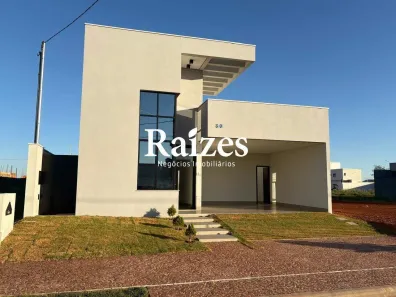 Casa de Condomínio com 3 Quartos à venda, 174m² no Novo Mundo, Uberlândia