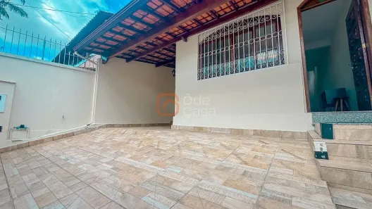 Casa com 3 Quartos à venda, 140m² no Castelo, Belo Horizonte