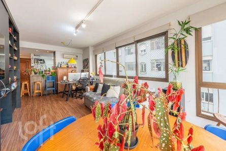 Apartamento com 2 Quartos à venda, 76m² no Mont Serrat, Porto Alegre